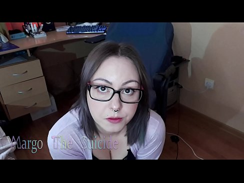 ❤️ Gabar Kacsan Oo Muraayad Leh Oo Kaamirada Si Qoto Dheer Ugu Nuugaysa Dildo ❤  Galmada dabada ❤